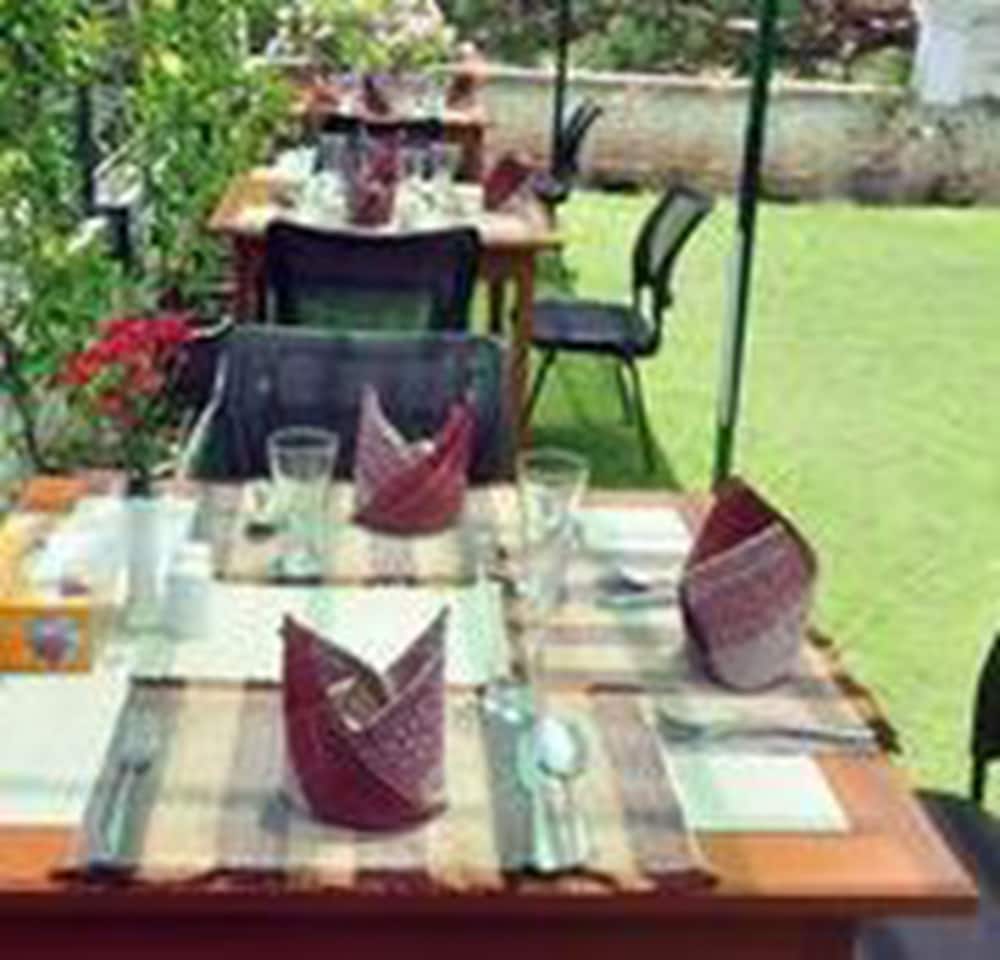 Golden Rose Guest House