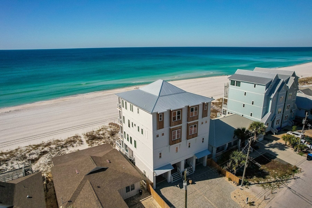 Joy By The Sea 5 Bedroom Home