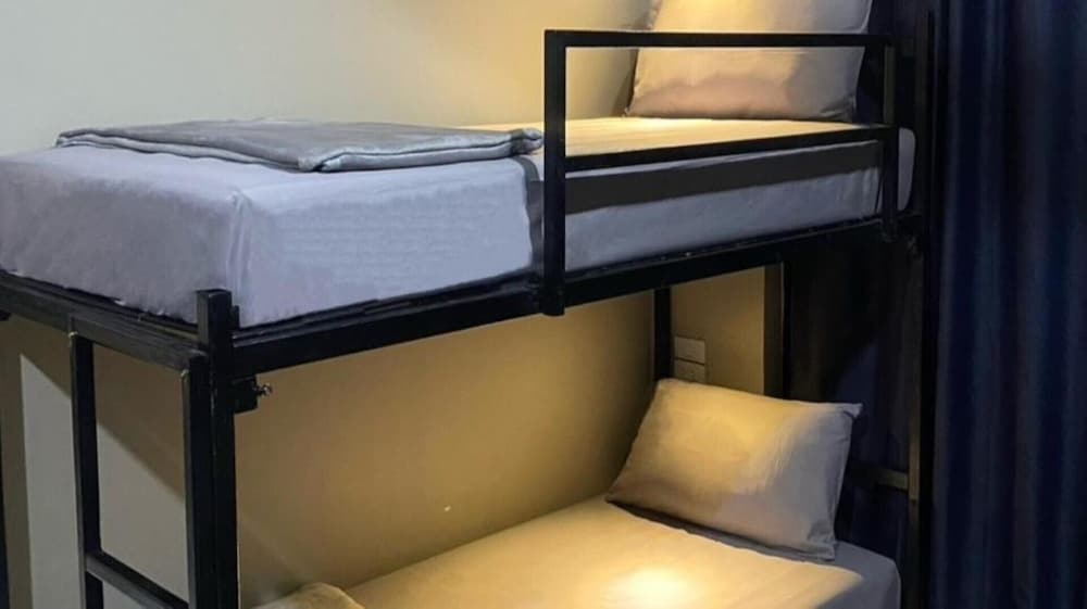 Hide Hostel