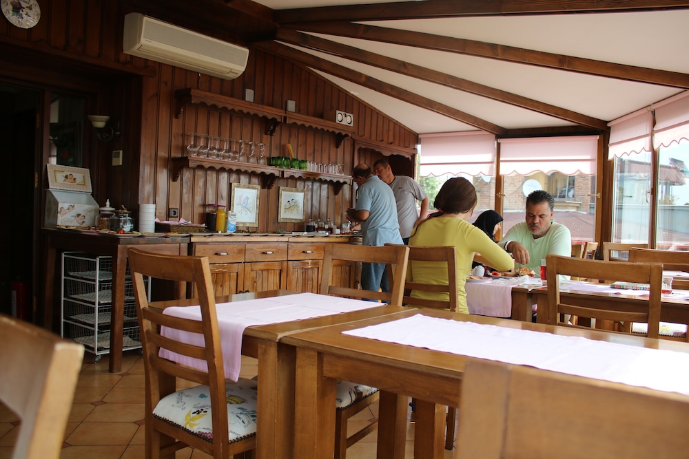 Emine Sultan Otel - Image 22