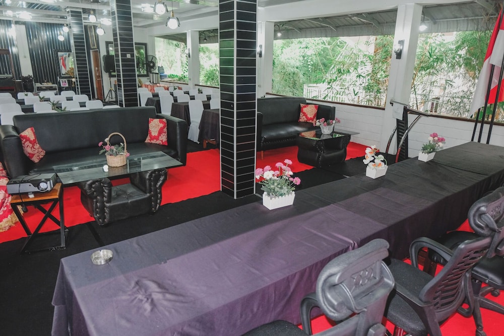 meeting & event spaces