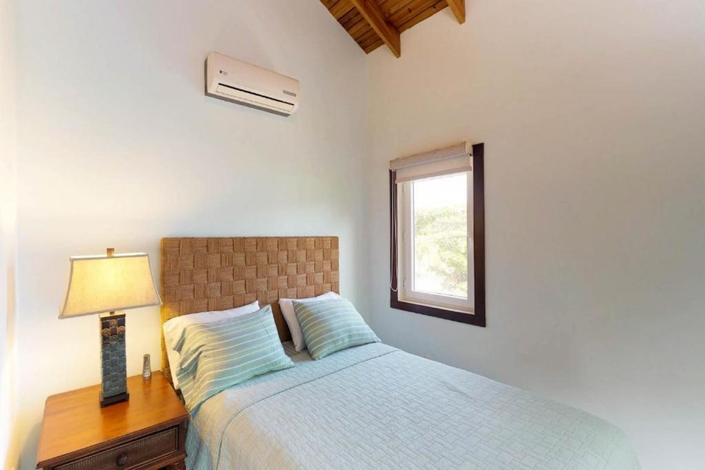 Laru Beya Palmetto Bay