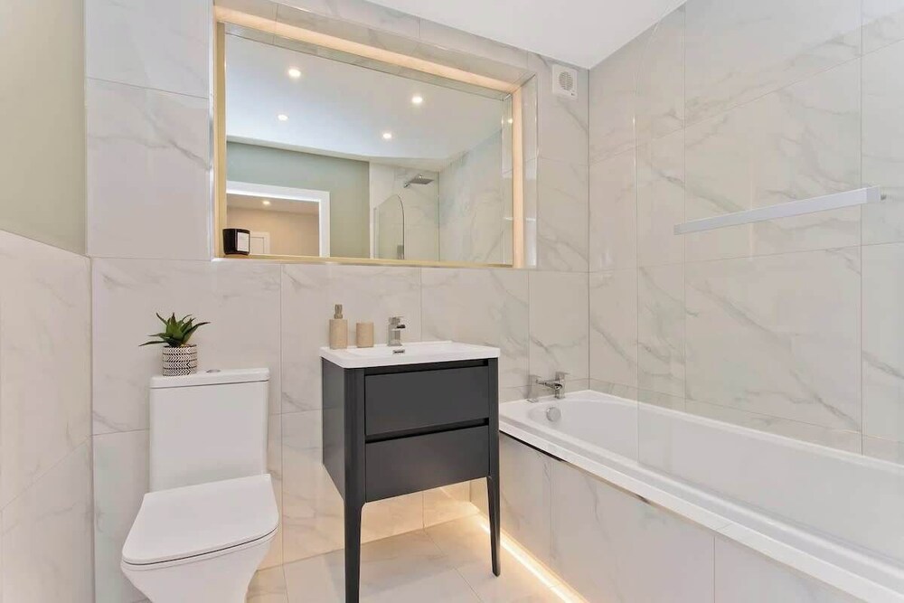 1 Huntingdon Place