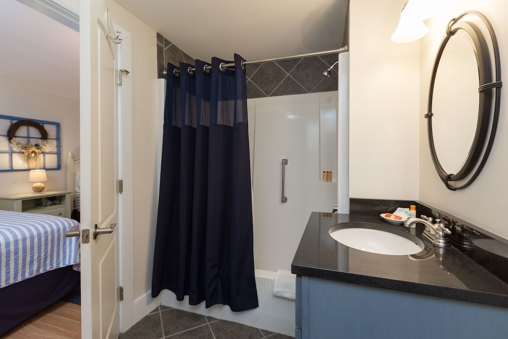 Sheepscot Harbour Village Resort