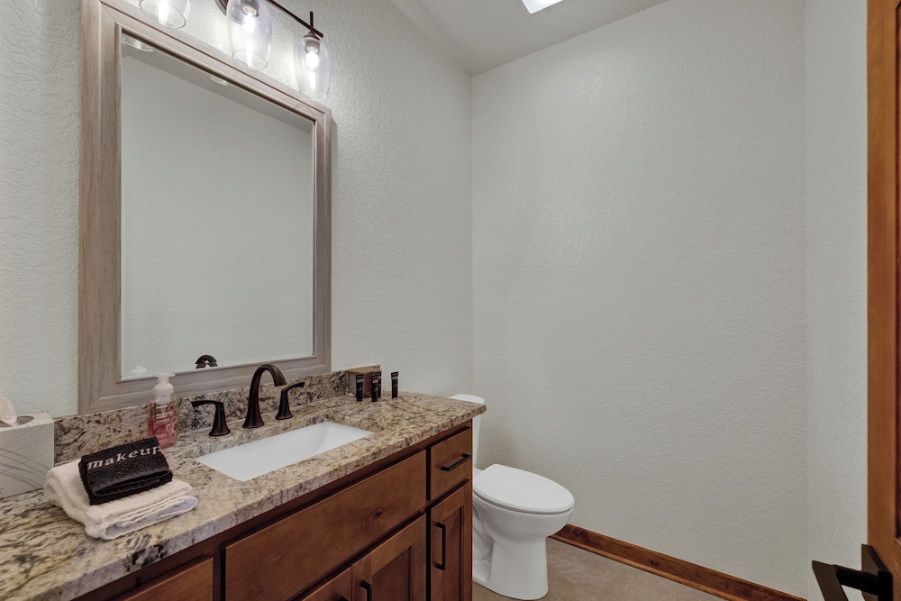 Luxury in the Hill Country, 10-mins to Downtown!