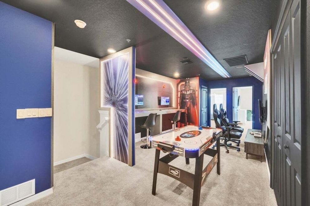 5 Bedroom Townhome With Private Splash Pool! 5 Townhouse
