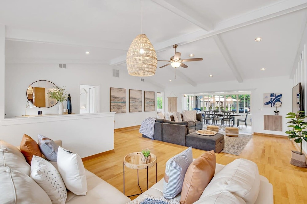 Saltwater Canal Home Heated Pool 3 2 2 Gorgeous Pets Welcome
