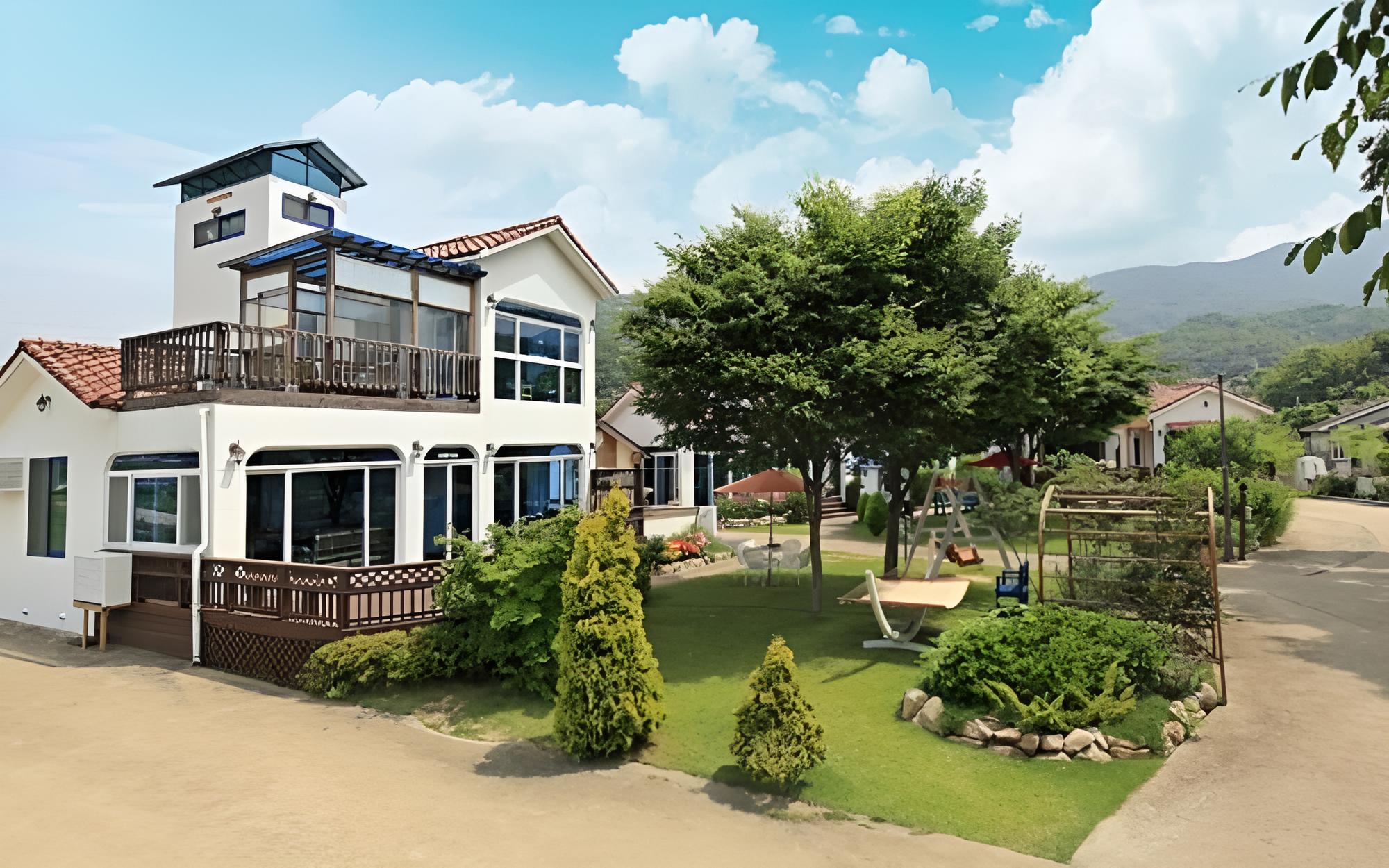 Gyeongju Full Garden Pension