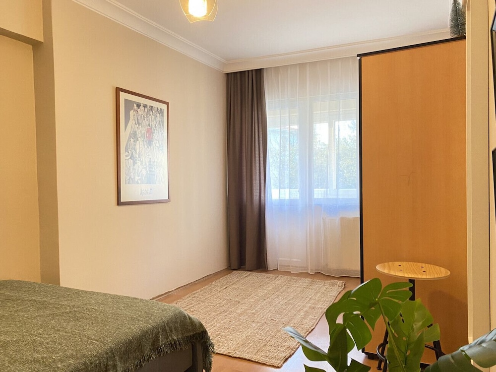 Missafir Sleek Flat in Nisantasi With Terrace