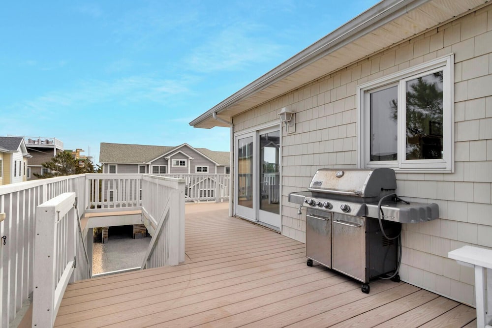 Pepper Avenue 23