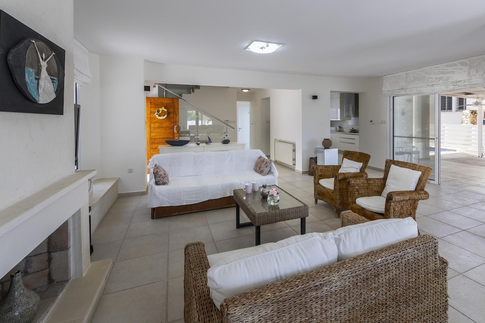 Protaras Villa Serifos By The Sea
