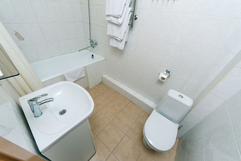 Alma Apartments
