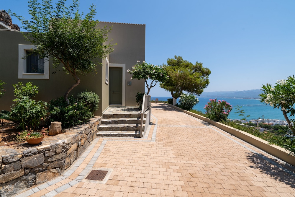 Blue View Villas