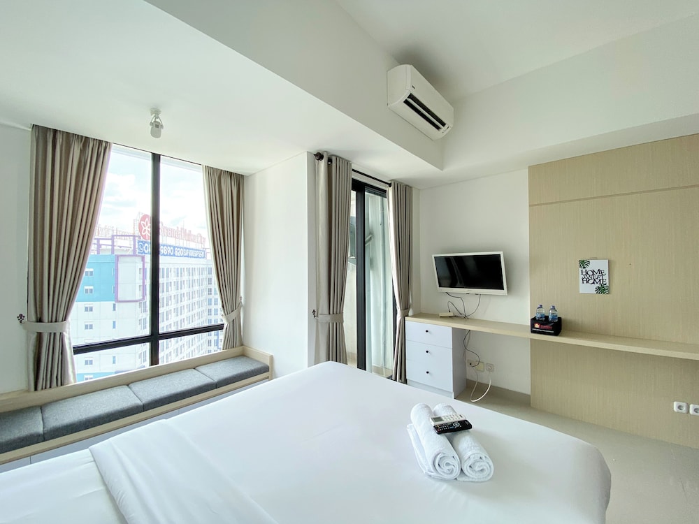 White Toned Style Studio At Lrt City Bekasi Apartment