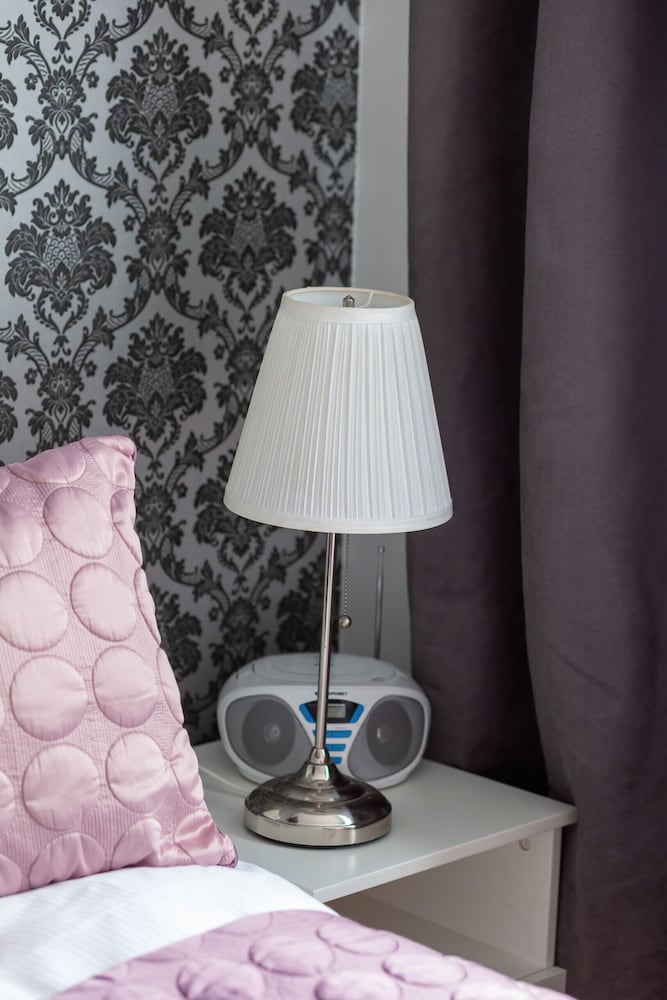 Apartment Skoroszewska Warsaw by Renters view 2