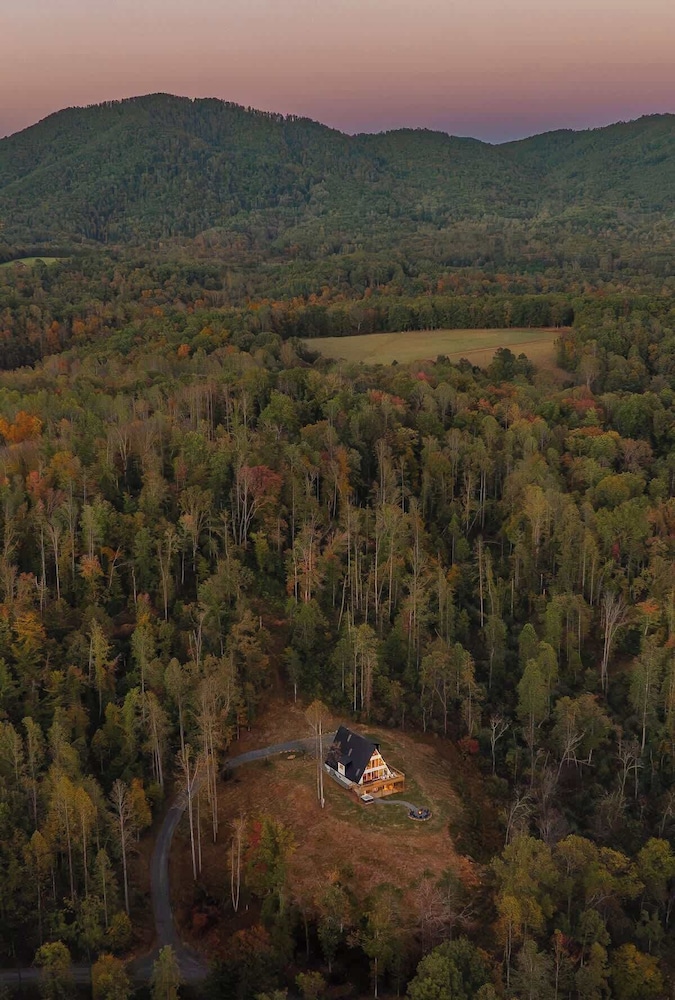 Afton Peak in Faber With 5 Bedrooms and 3 5 Bathrooms