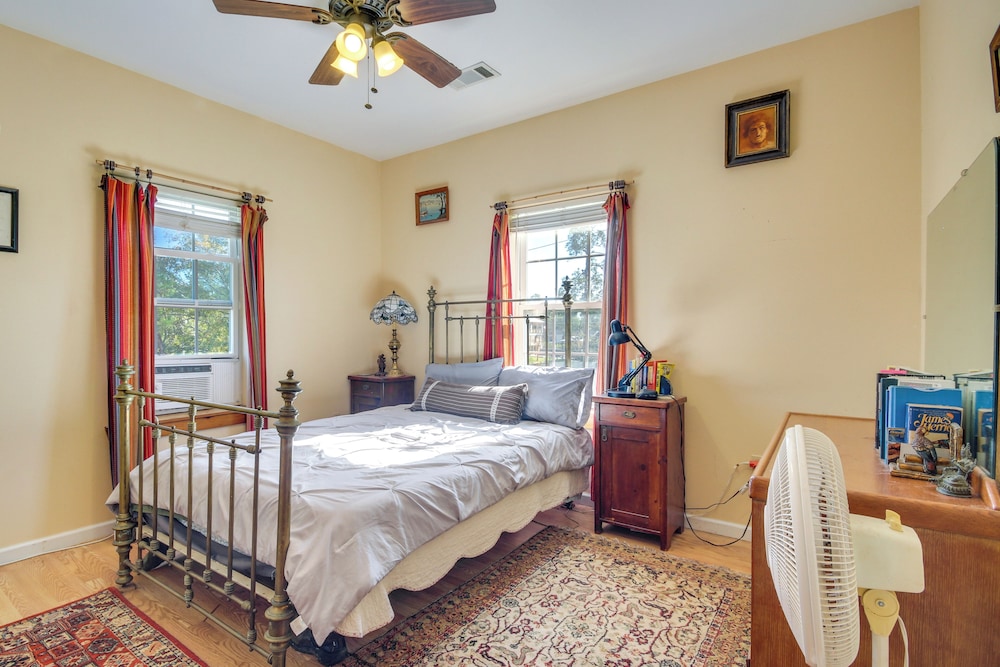 5 Mi to Beach & Pier: Bay St Louis Home on Canal