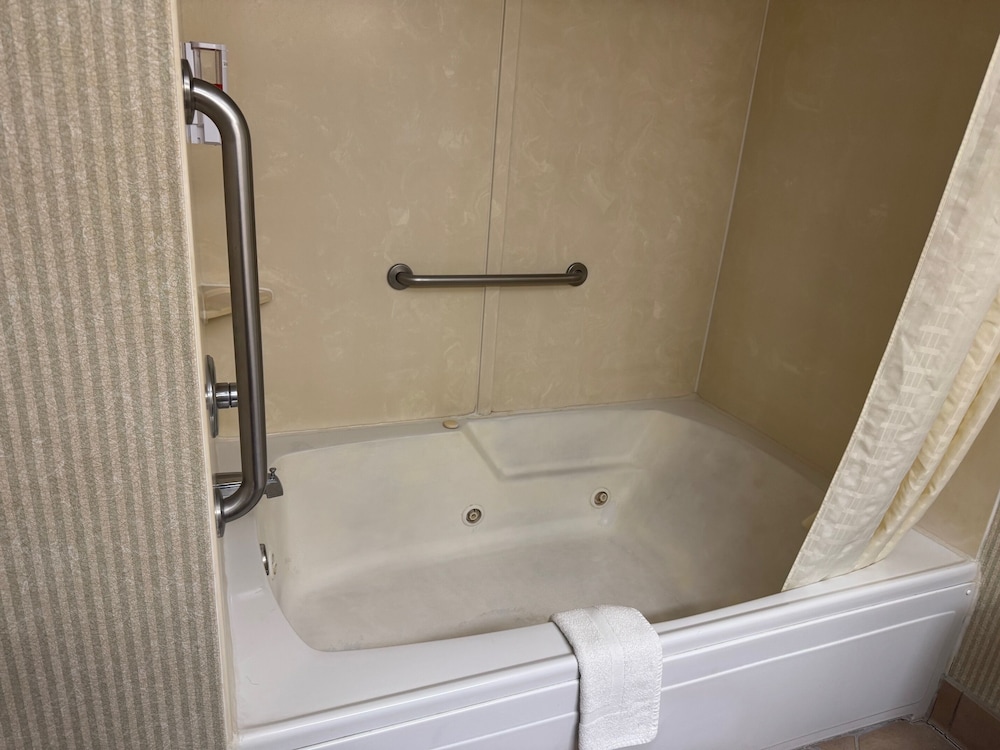Days Inn by Wyndham Dodge City