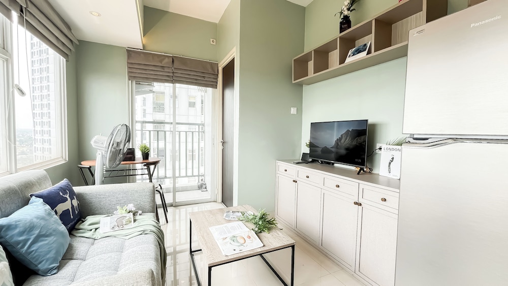 Sage Tone 1Br At Serpong Garden Apartment