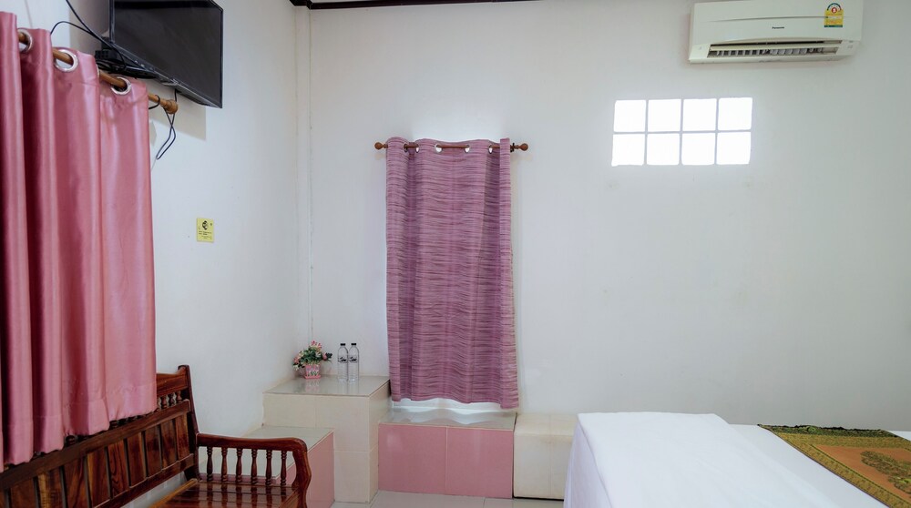 Buengngarm Resort
