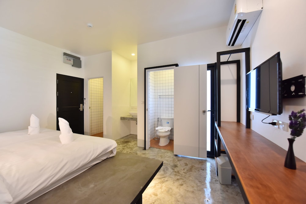 Book a Bed Poshtel - Hostel