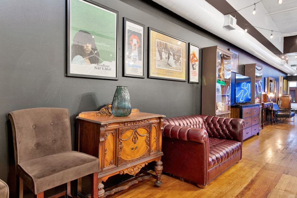lounge