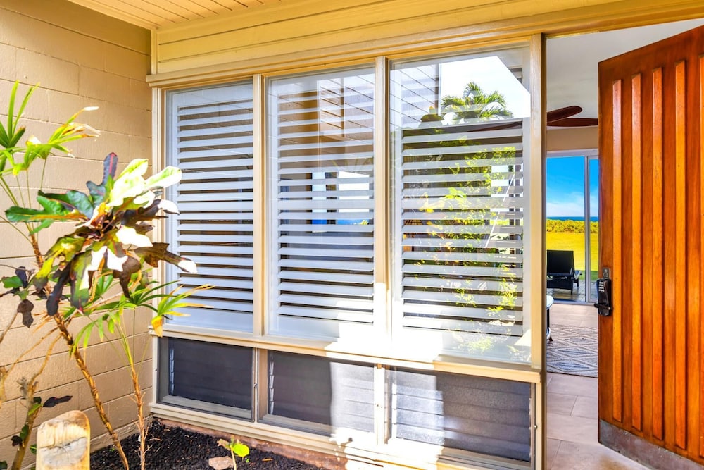 Kapalua Bay Villas Oceanfront KBM Resorts 2 Units, 2 Bedrooms Ml-3488