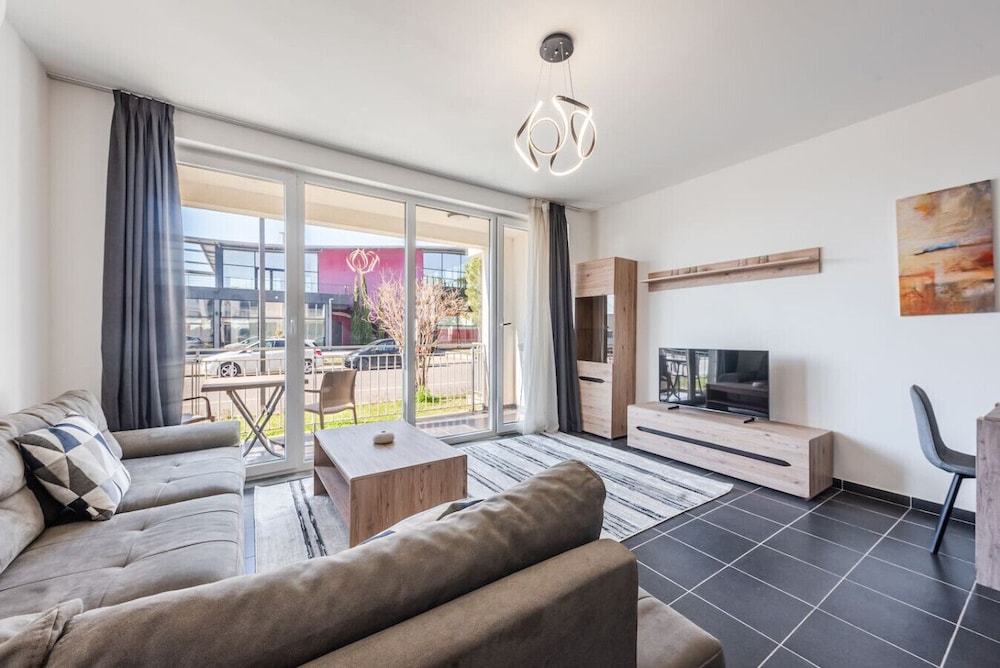 Coastal Haven Talea in Tale