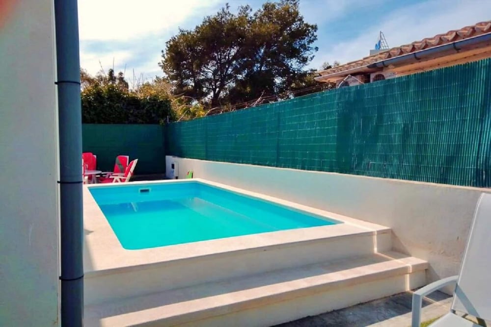 Villa in Puerto Pollensa With Private Pool
