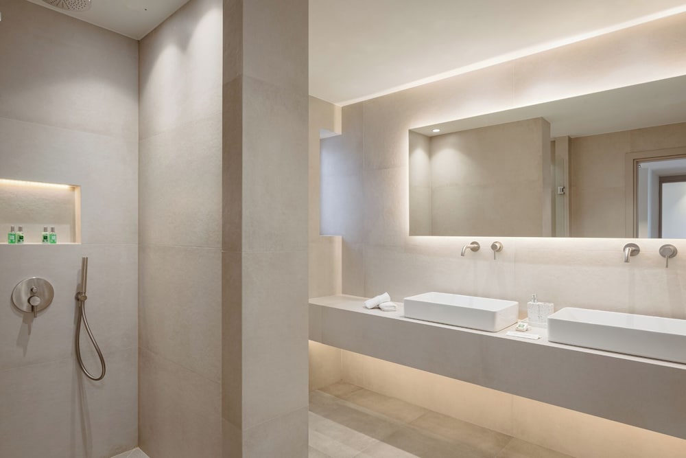 Athenian Riviera Coastal Charm Villa