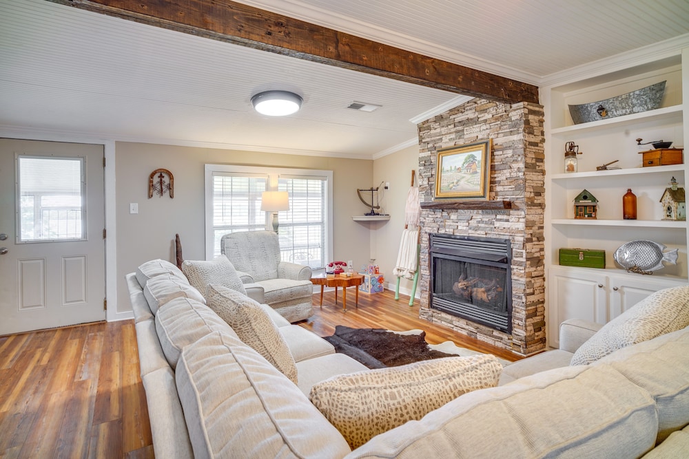 Lakefront Jonesville Cabin w/ Dock  Fire Pit! - Property Image 17