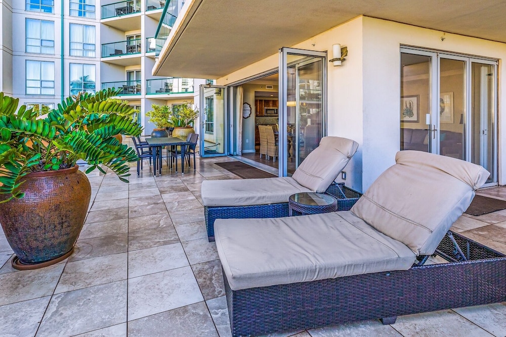 Honua Kai 215 2 Bedroom/2 Bath 2 Condo by RedAwning - Image 3