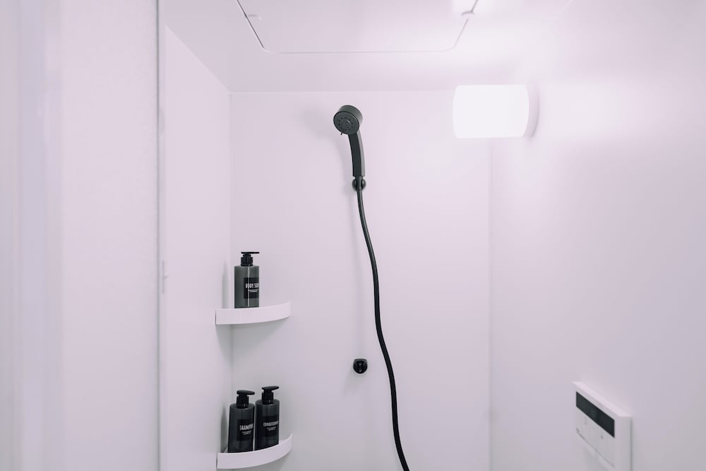 Minimalist Loft 1003