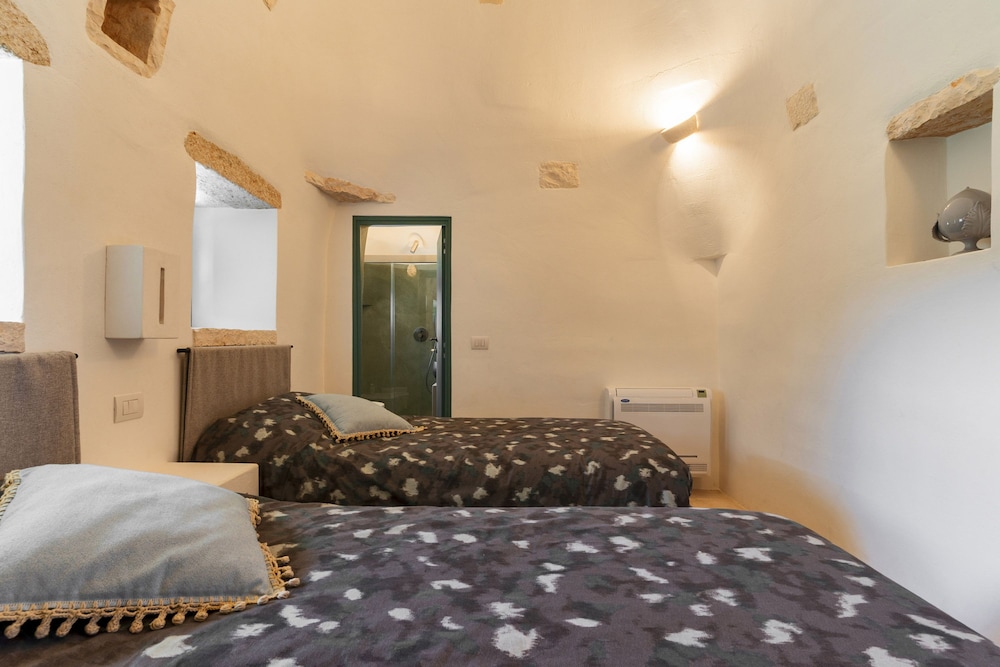 Trulli Pietra Rossa With Pool by Wonderful Italy