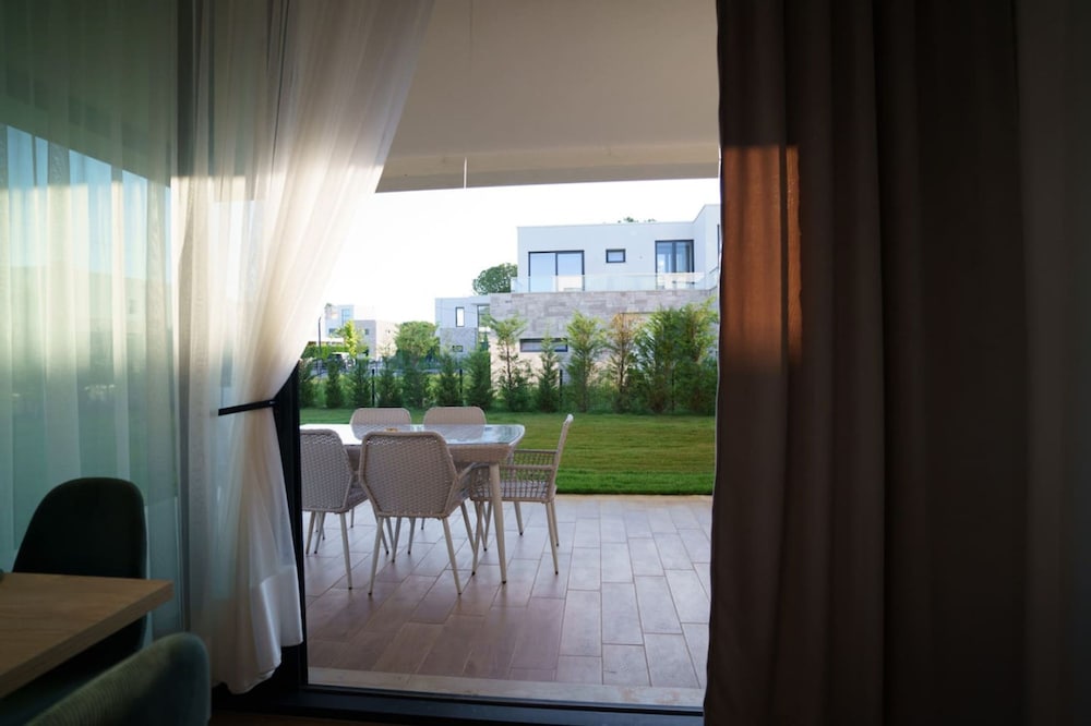 Sanpietro Vacation Villa 004
