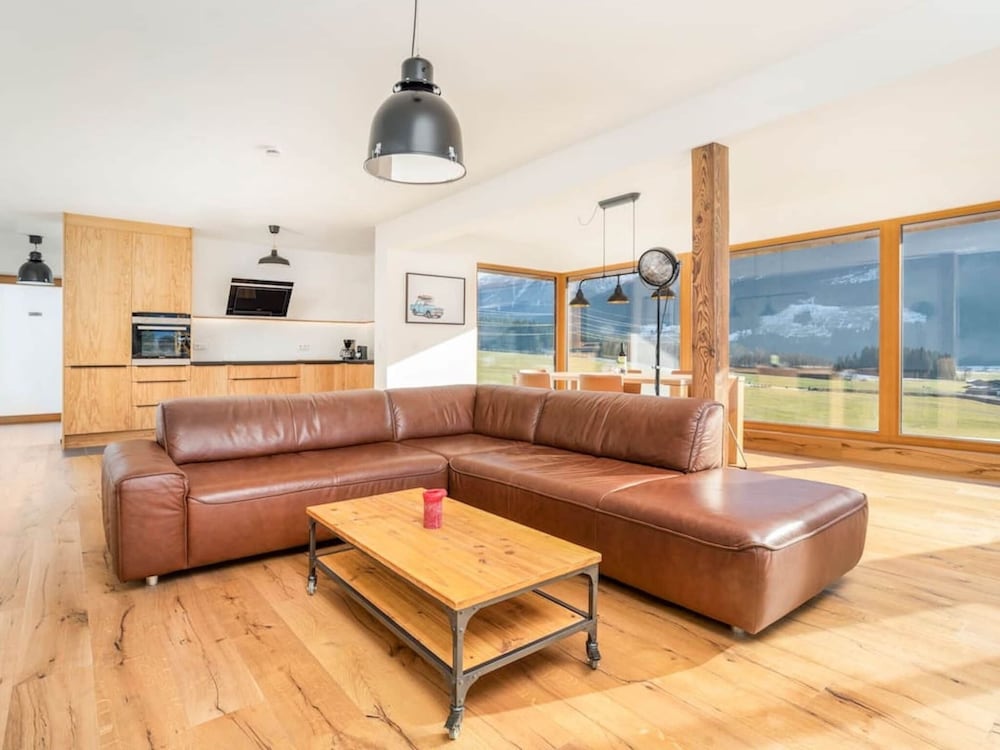Exclusive Chalet With Sauna and Glacier View