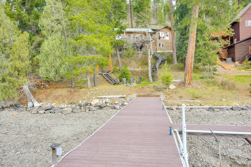 Peaceful Cabin w/ Dock on Lake Pend Oreille
