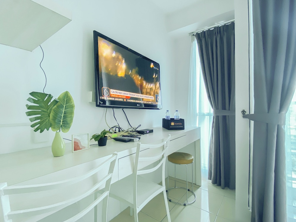 Comfy And Minimalist Studio Apartment At Tifolia