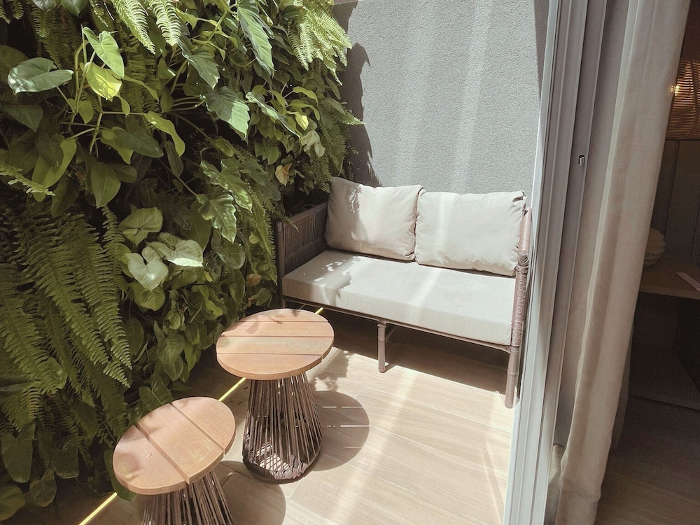 Setai Yacht - Garden III - By Almare