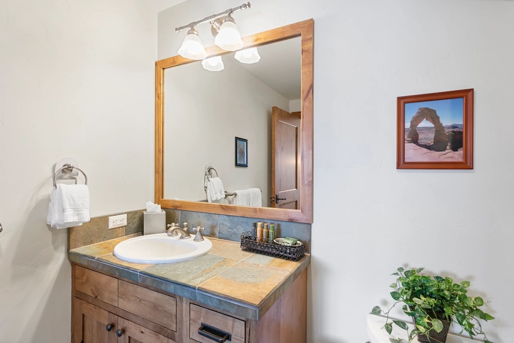 Shooting Star Lodge at Deer Valley Resort - Three Bedroom Residence #205 3 Condo
