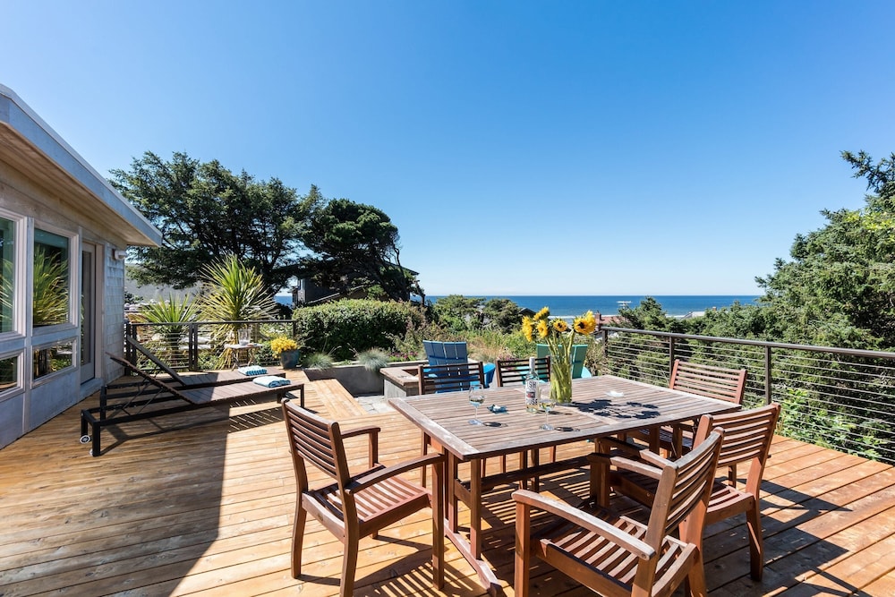 Rancho del Mar by Avantstay One Block From Beach view 5