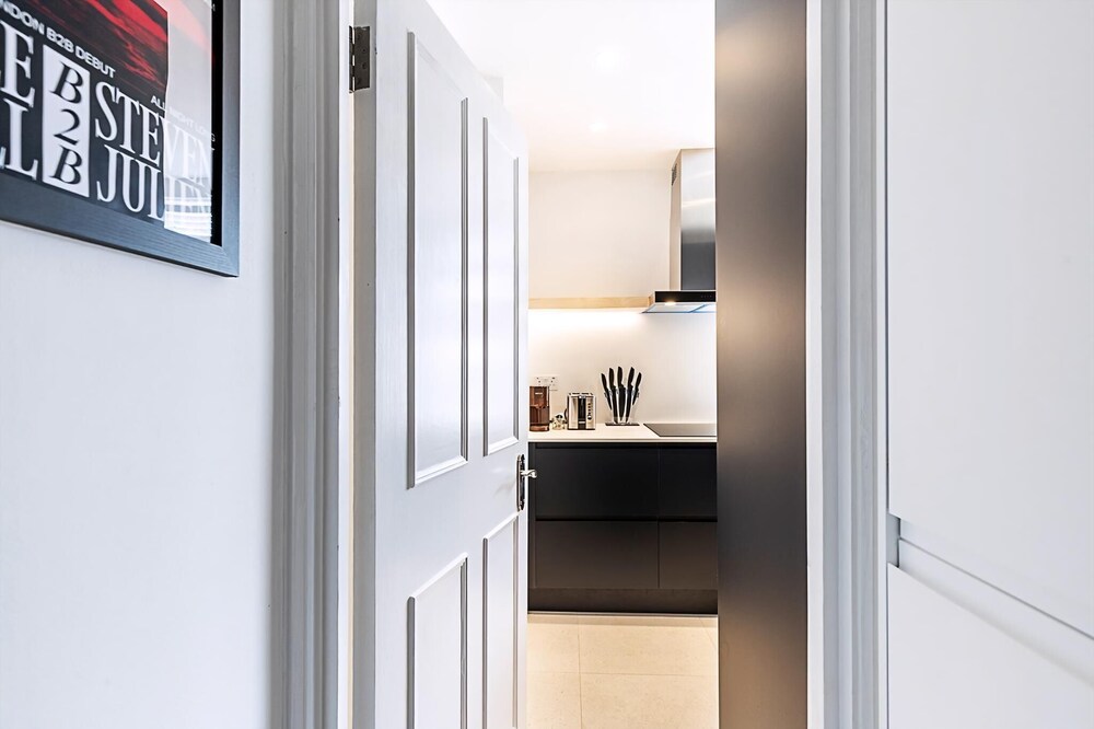 Stylish East London Flat Near Spitalfields Market