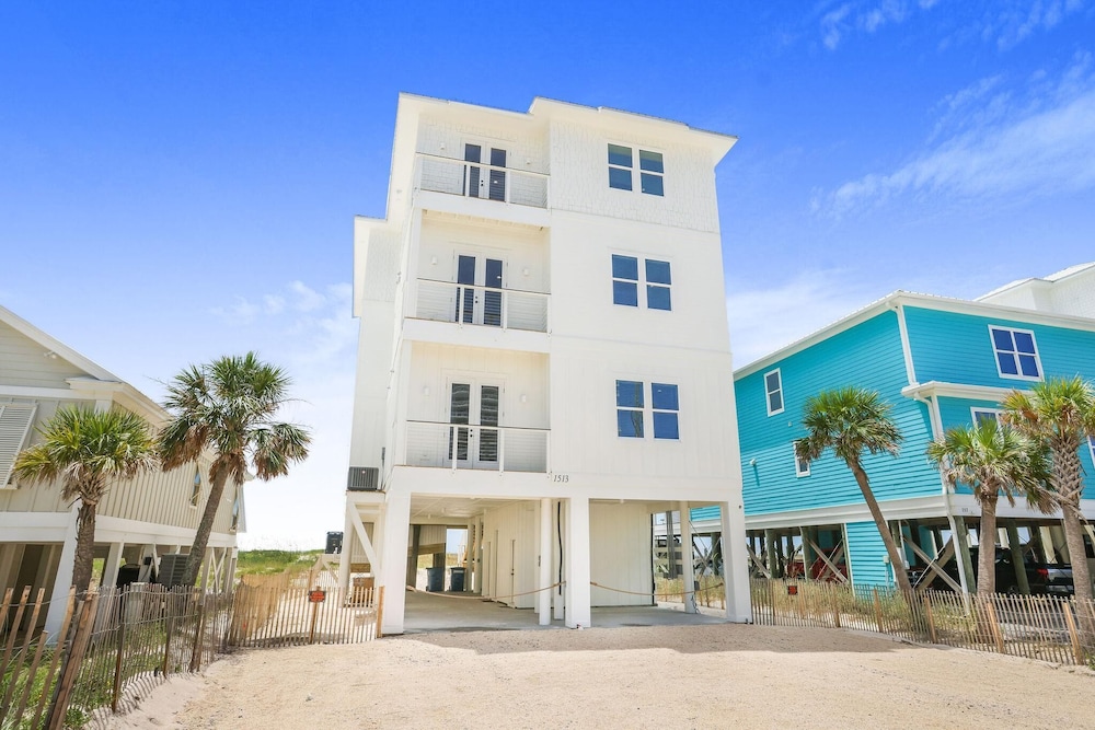 Shipfaced Beach House