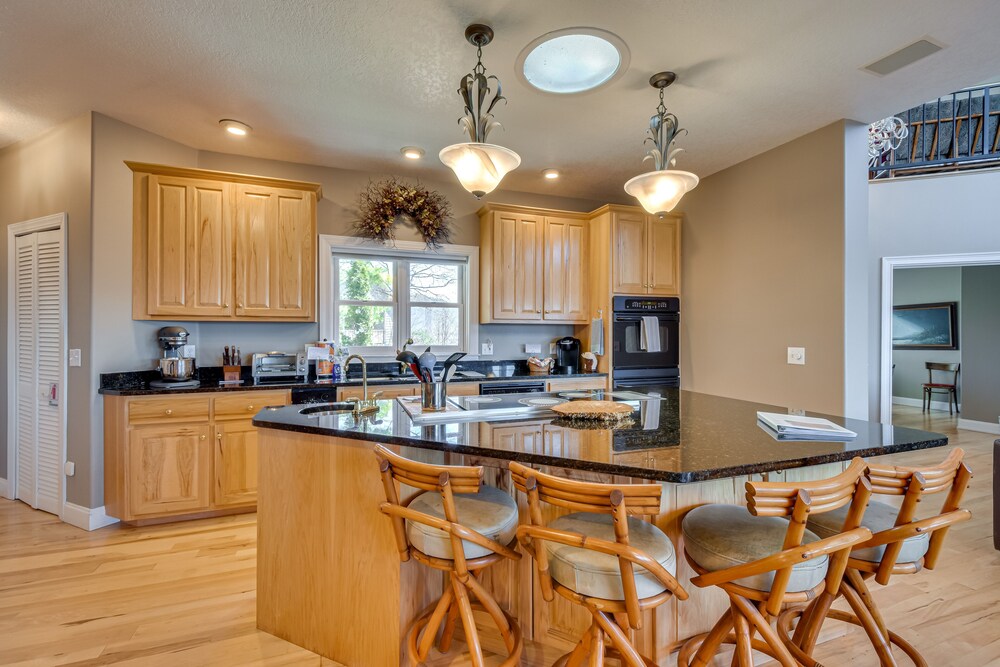 Sky Valley Home w/ Mtn View, 5 Mi to Rabun Bald! view 2