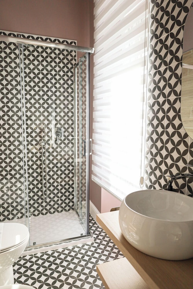 PETRUS Rooms