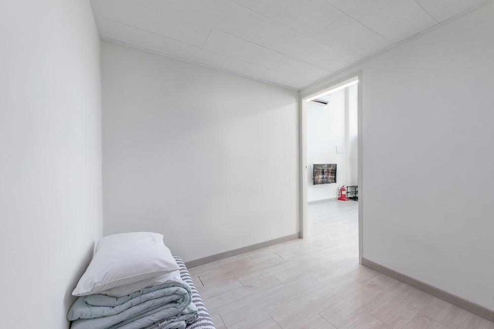Yeosu Lastella Spa Pet-friendly Pension
