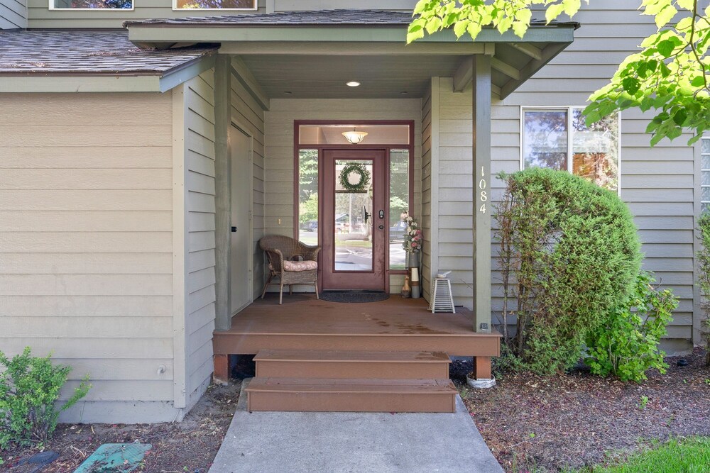 Present Pheasant 2 Bedroom Home view 5