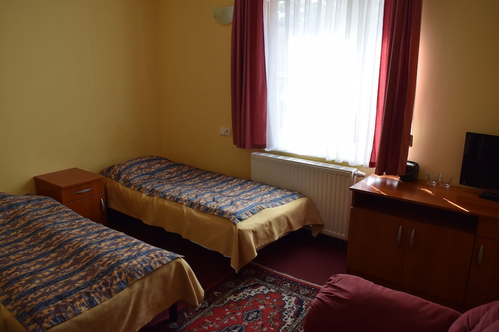 Klub Strzelecki en Gdansk — hotel room