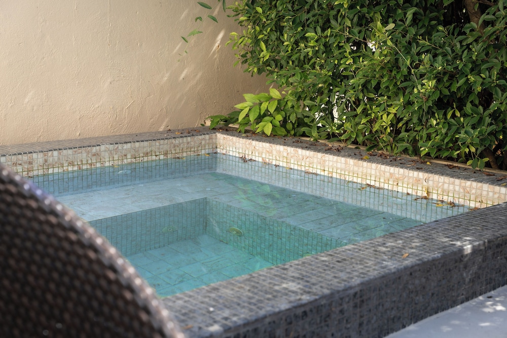 Zaya Beach Club & Resort