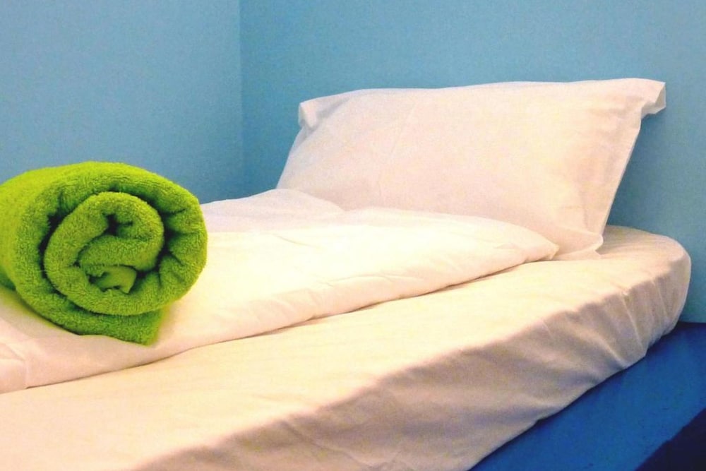 OYO 89880 Vstay 2 Guesthouse photo 2